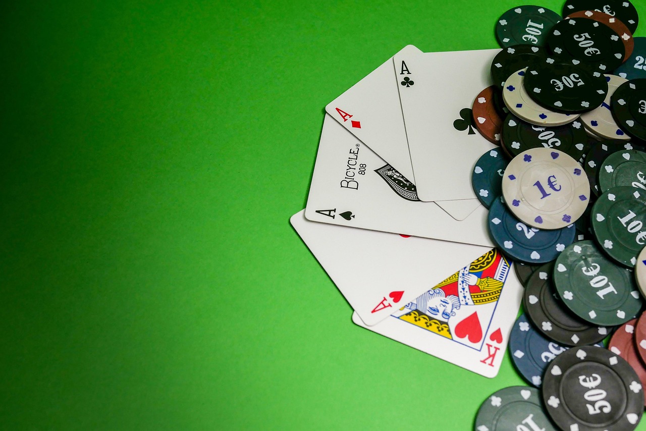Slot Volatility Explained: Why Big Wins Feel Random